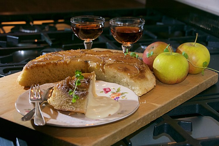 Karamelliserad äppelkaka