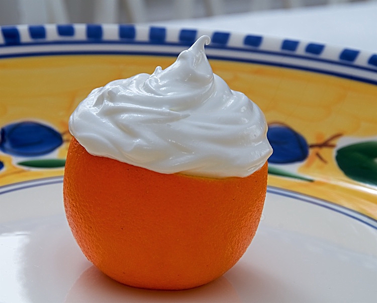 Apelsin med glass och maränglock, glace au four