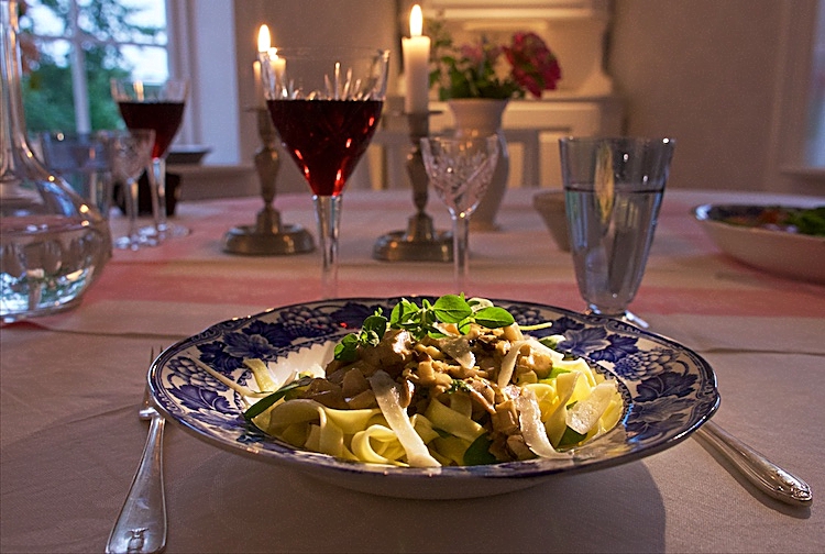 Karljohansvamp med  färsk pasta