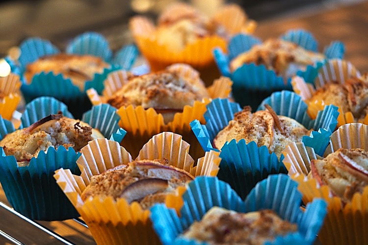 Cupcakes med äpple, lime och mandelmassa