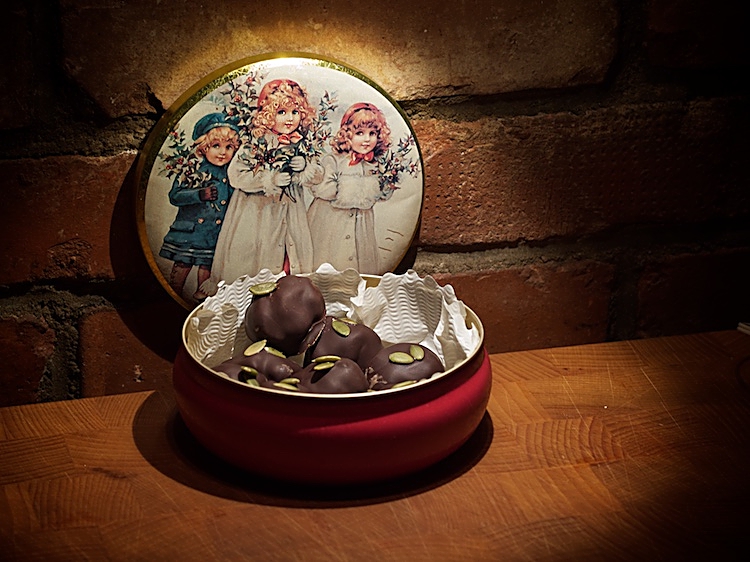 Marsipan med plommon i madeira