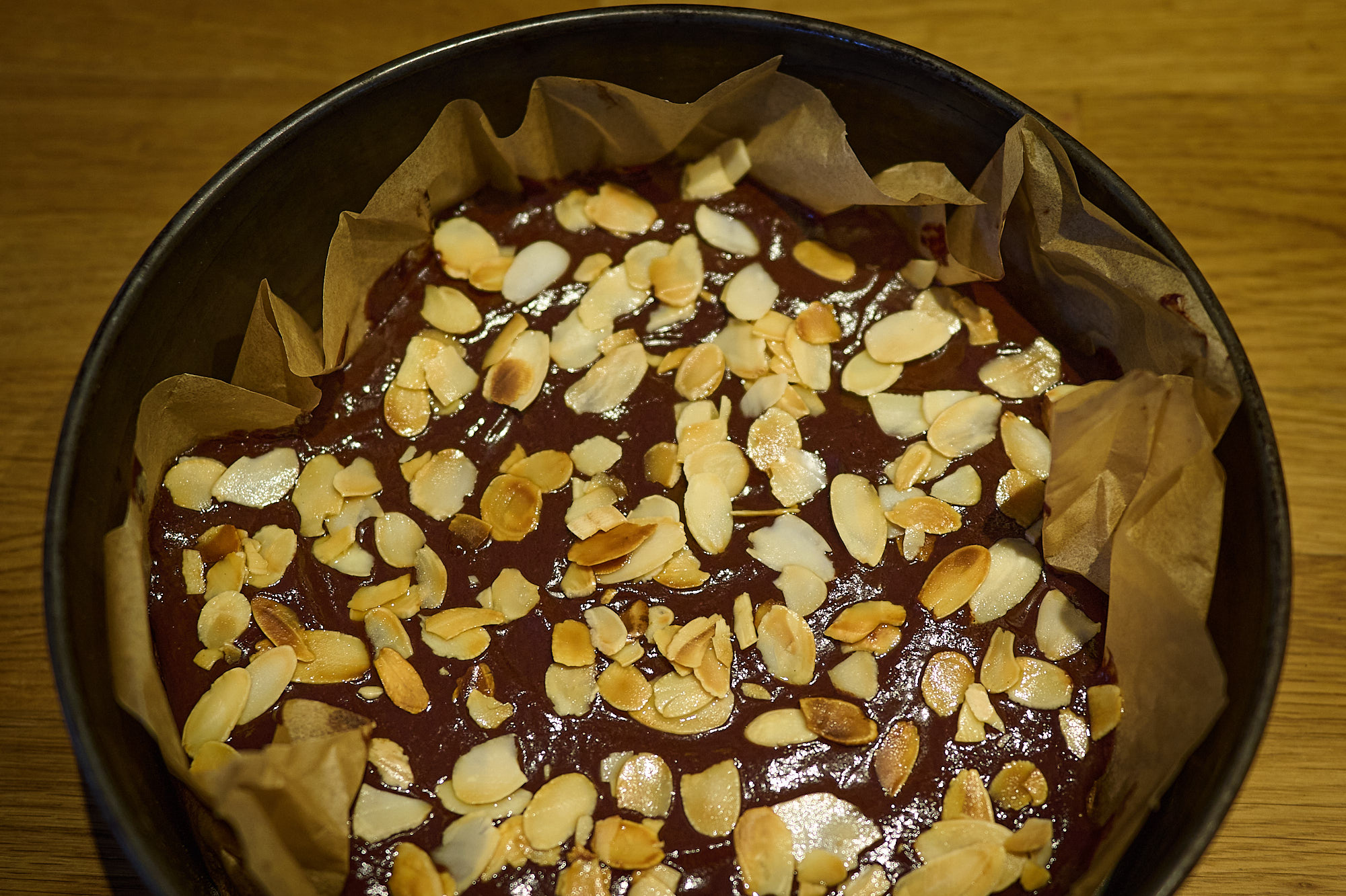 Chokladkaka med mandelflarn